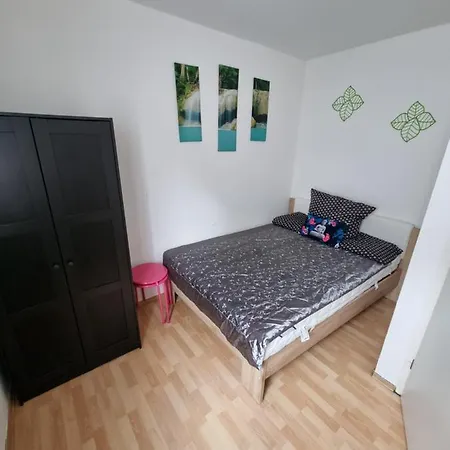 Monteurwohnung App 5 * Pirmasens
