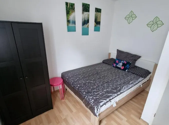 Monteurwohnung App 5 * Pirmasens